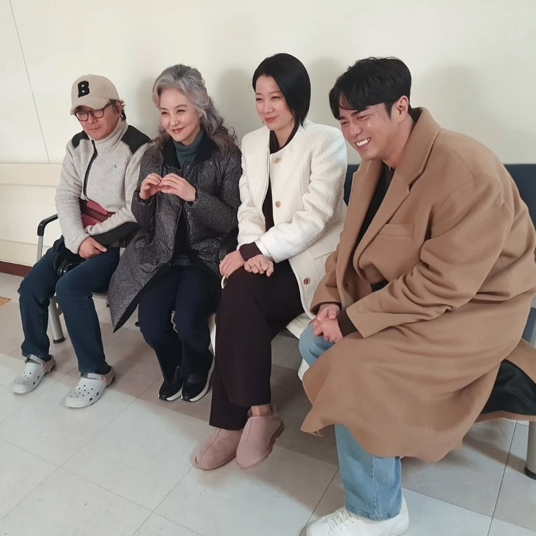 hhyeX2's tweet photo. 웃는 전혜진 너무 보고 싶었어❤️❤️❤️ https://t.co/aStTBnCDly
