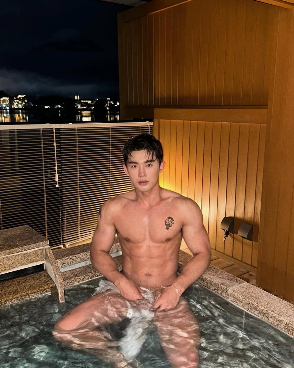 ZIYUnited's tweet photo. [INSTAGRAM] rob_seo

“Mount Fuji🗻”

#EdisonRob #Rob_Seo https://t.co/A28274UUIq