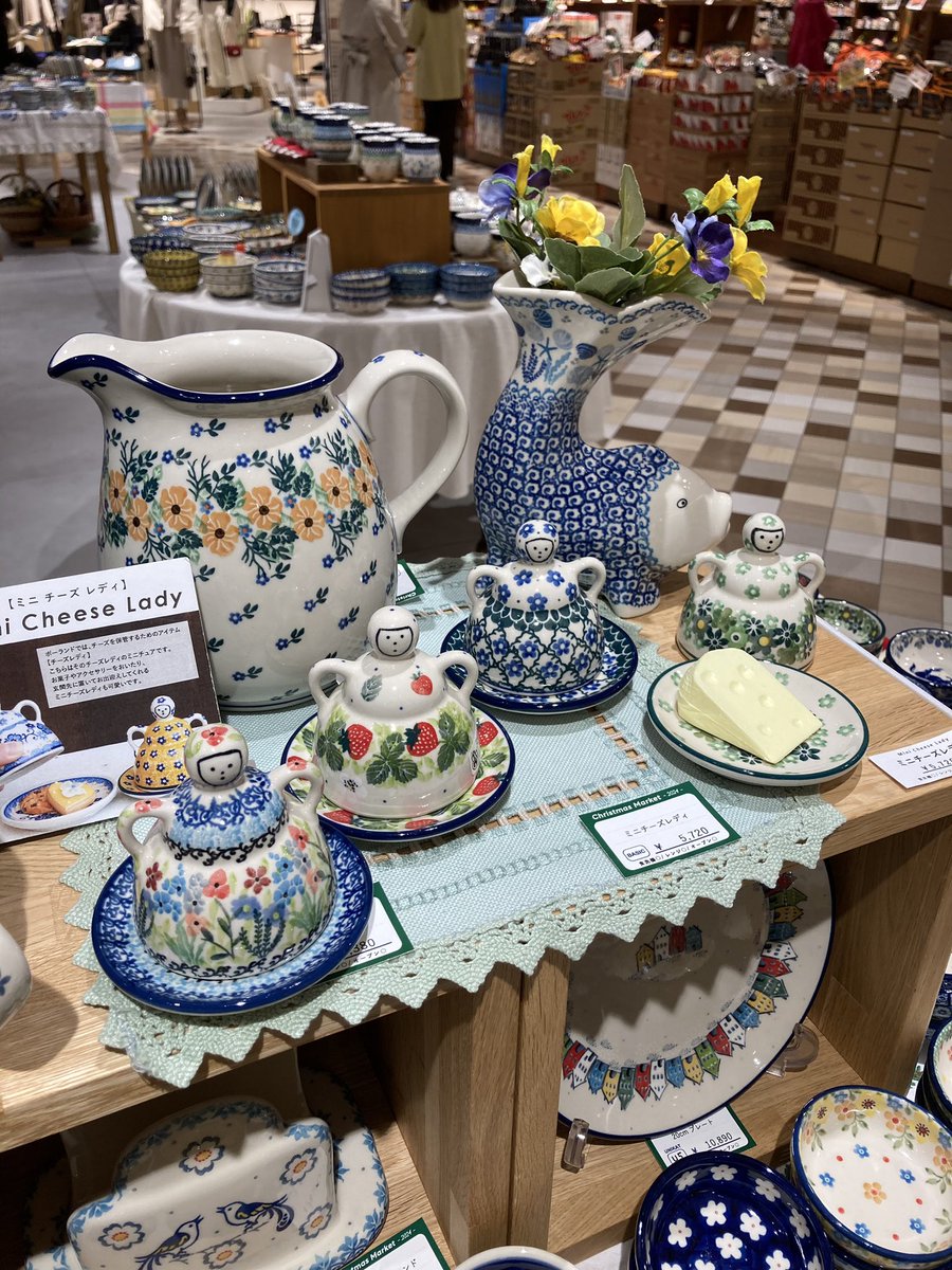 アトレ恵比寿4階ツェラミカのクリスマスマーケット12/25まで