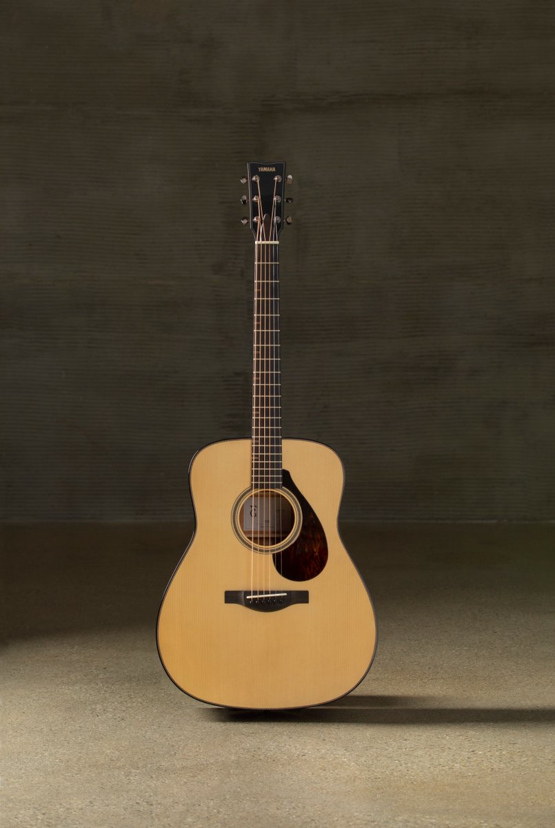 yamaha_acogt_jp's tweet photo. 日本でハンドメイドされたフラッグシップモデルFG9は
とても豊かな音量と明瞭なサウンド、奏者の弾き方に応える圧倒的表現力の広さを誇ります。
 
ヤマハの伝統を受け継ぐFGシリーズの最高峰を、ぜひ店頭でお試しください。

https://t.co/P4PVx3dCw4

#ヤマハ #yamaha #FG9 #FG9R #FG9M https://t.co/pamXHPfI5q