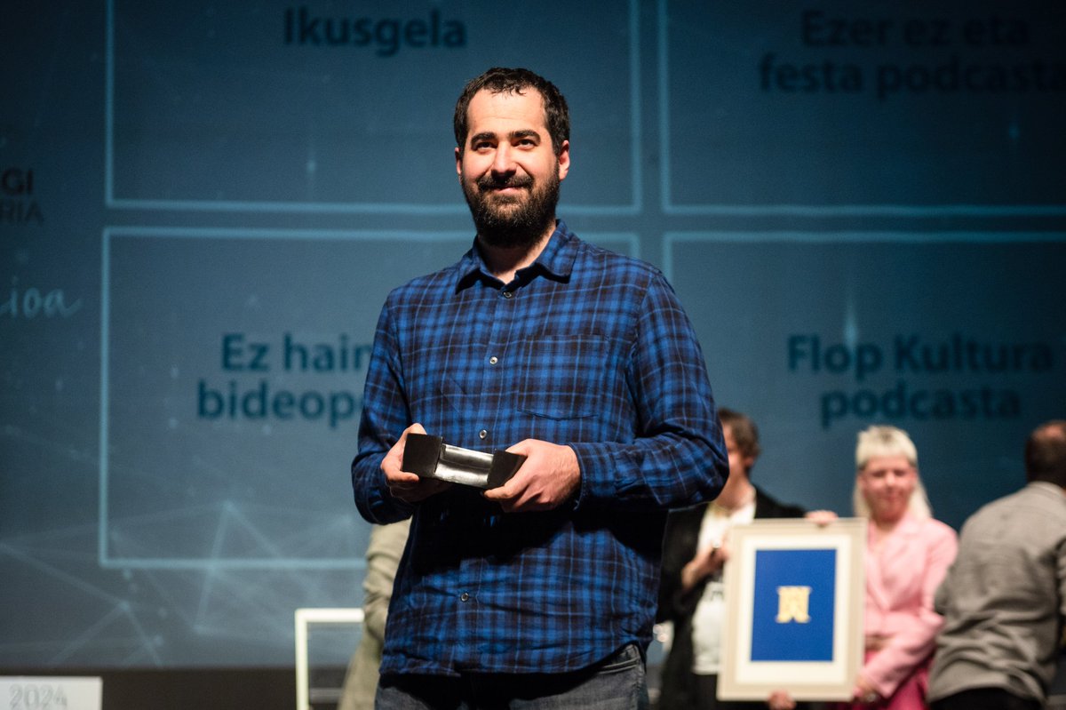Rikardo Arregi Kazetaritza Saria 2024
Komunikazio atalean: Ikusgela, Euskal Wikilarien Kultura Elkartearen proiektua