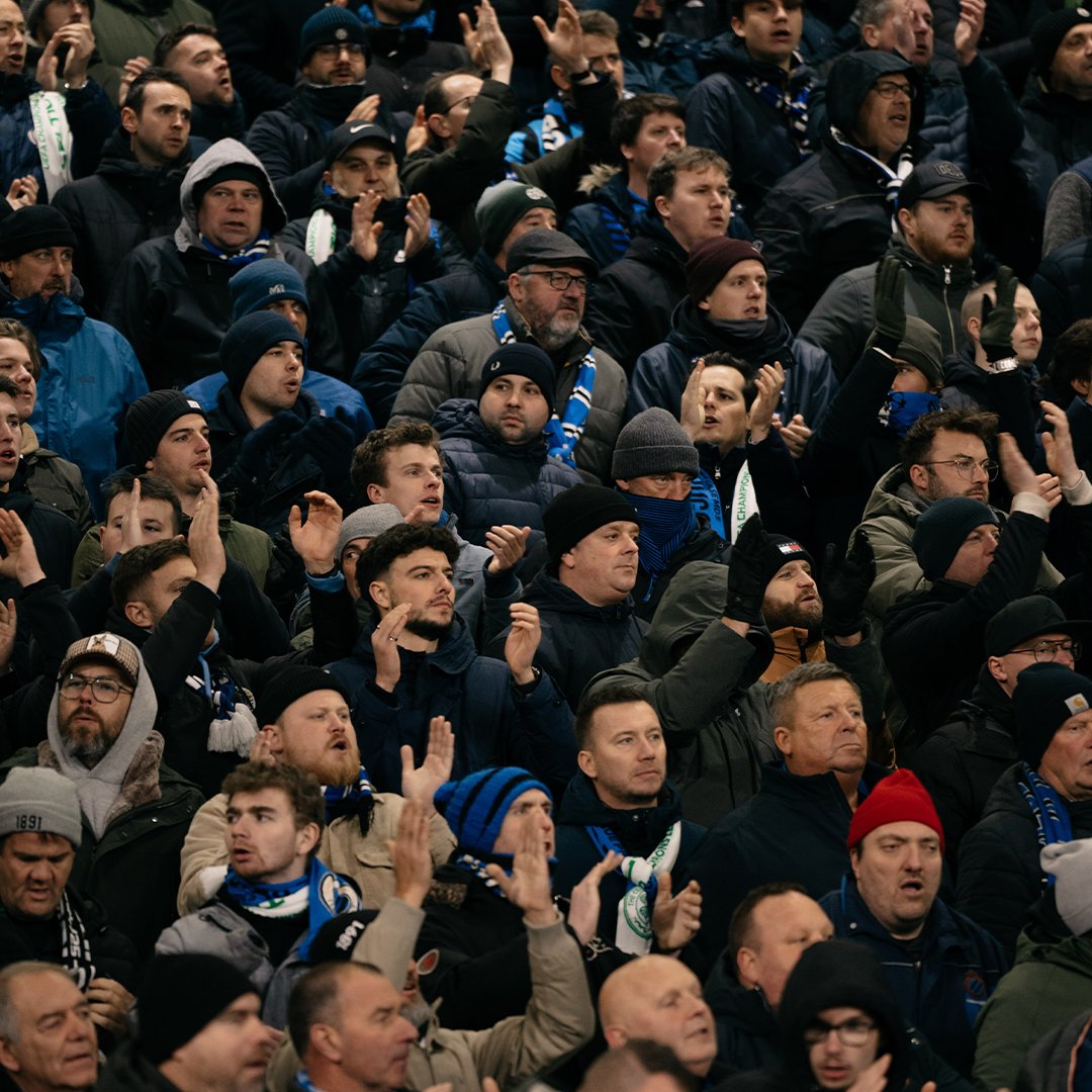 ClubBrugge's tweet photo. Over land and over sea. 🌊
Best fans! 🔵⚫️ #CELCLU #UCL #PlayForUnforgettable