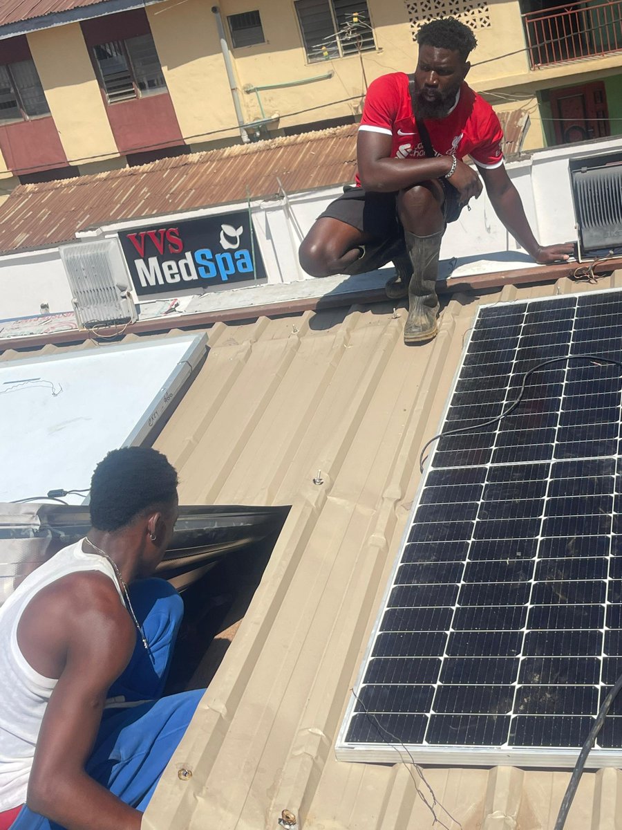 BaaoConstructs's tweet photo. PROJECT HIGHLIGHT: INSTALLATION OF A 10KVA SOLAR SYSTEM WITH 30KW POWER BANK SYSTEM USING LITHIUM BATTERIES
LOCATION: ADO EKITI, EKITI STATE, Nigeria ๐ณ๐ฌ
#baaoconstructs #Solarinstallation #construction #Renovation #engineering #solar #building #Satelite https://t.co/SZ2Gv0O0wU