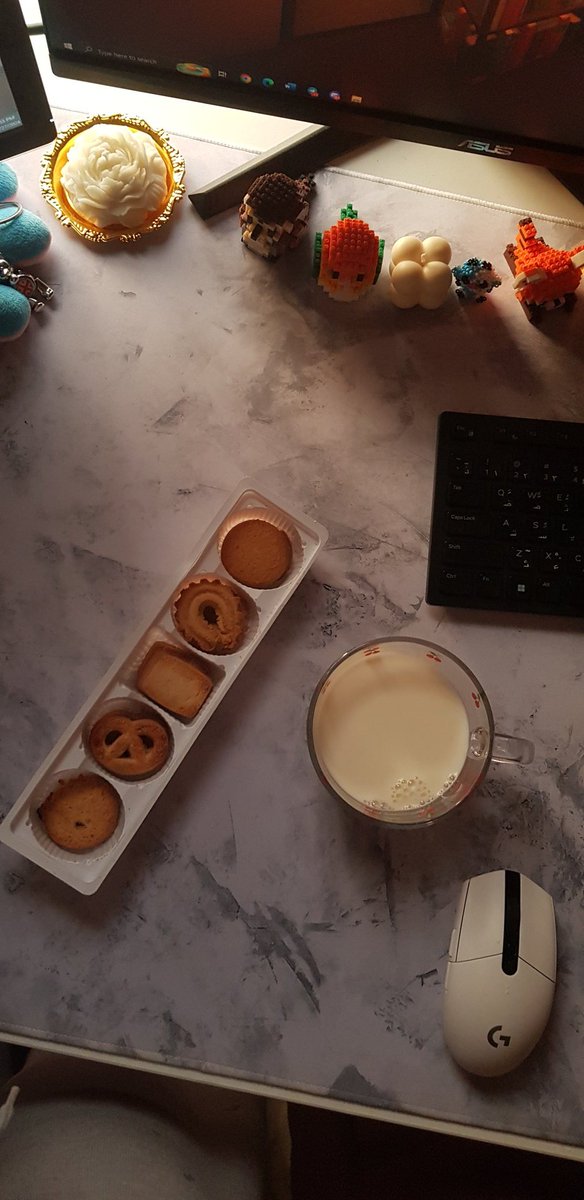 4mef_'s tweet photo. يفوز بأكثر بسكوت يحسسك بأنه اسنانك مسوسه 🍪 https://t.co/EvA3K2S7en