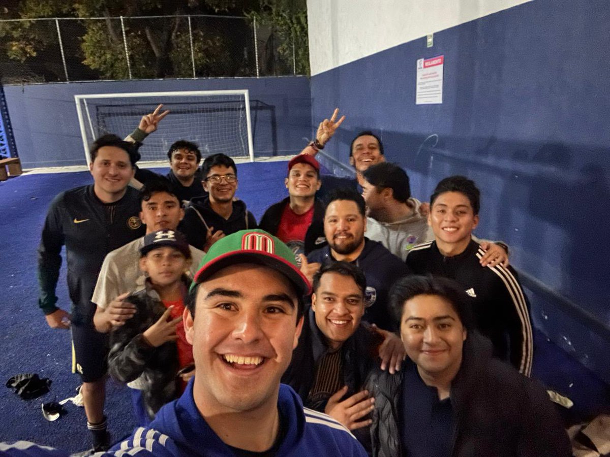 TuiterosFC_SLP's tweet photo. ➕3️⃣

#DaleTuiteros !! ⚽️
#MiPielEsTuitera !! 🇸🇪 https://t.co/4c6mbRzzt8