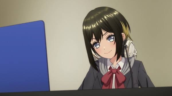 前RT、アニメマンガ系でパーカー制服というと、個人的にはD4DJの明石真秀ちゃんが好きかな(次点でぼざろの虹夏ちゃん) ボーイッシュなDJオタクなのに根は真面目で料理上手かったり脱ぐとダイナマイなギャップがいいよね…(いいよねおじさん 