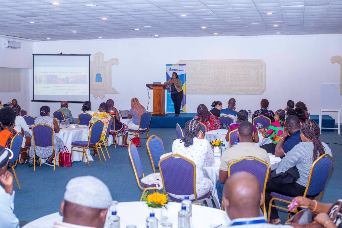 💡𝐏𝐢𝐥𝐥𝐚𝐫𝐬 𝐨𝐟 𝐃𝐨𝐦𝐞𝐬𝐭𝐢𝐜 𝐂𝐚𝐩𝐢𝐭𝐚𝐥 𝐌𝐨𝐛𝐢𝐥𝐢𝐳𝐚𝐭𝐢𝐨𝐧: 𝐁𝐮𝐢𝐥𝐝𝐢𝐧𝐠 𝐒𝐭𝐫𝐨𝐧𝐠 𝐅𝐨𝐮𝐧𝐝𝐚𝐭𝐢𝐨𝐧𝐬 𝐟𝐨𝐫 𝐆𝐫𝐨𝐰𝐭𝐡

Unlocking domestic capital requires robust and innovative strategies that address systemic challenges and create opportunities