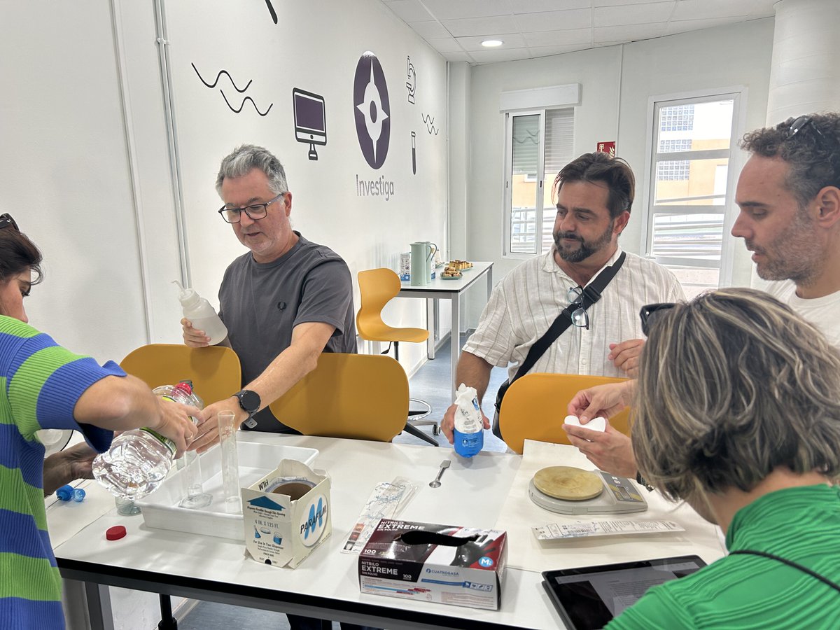 🧐Exploramos las zonas #AuladelFuturo con la SdA #STEM “Save Our Planet” 
Una experiencia fantástica que comenzó en septiembre con los cursos de la Red de Espacios Impulsores de Aprendizaje Activo de la Región de Murcia 
<a href="/Educarm/">Educarm</a>  <a href="/DigitalProf_RM/">#DigitalProf</a> <a href="/AdF_RdeMurcia/">Aula del Futuro Región de Murcia</a>  <a href="/scientix_es/">Scientix ES</a>