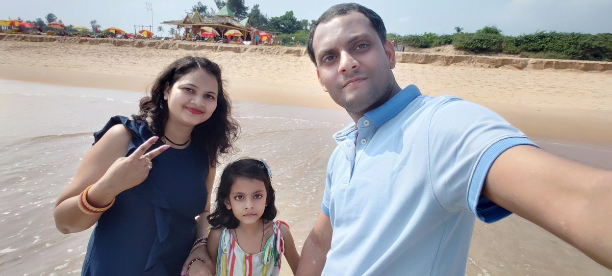 Ashish94500's tweet photo. Happy marriage anniversary....💐💐🍰 https://t.co/joKsYCnHYw