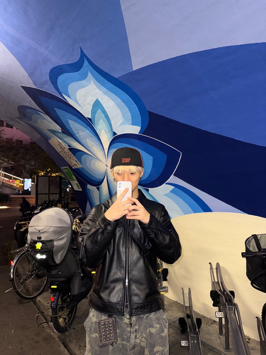 POV: You are taking a picture of Junseok when he is taking a picture of you📸 #배인 #BAIN #오준석 #OHJUNSEOK