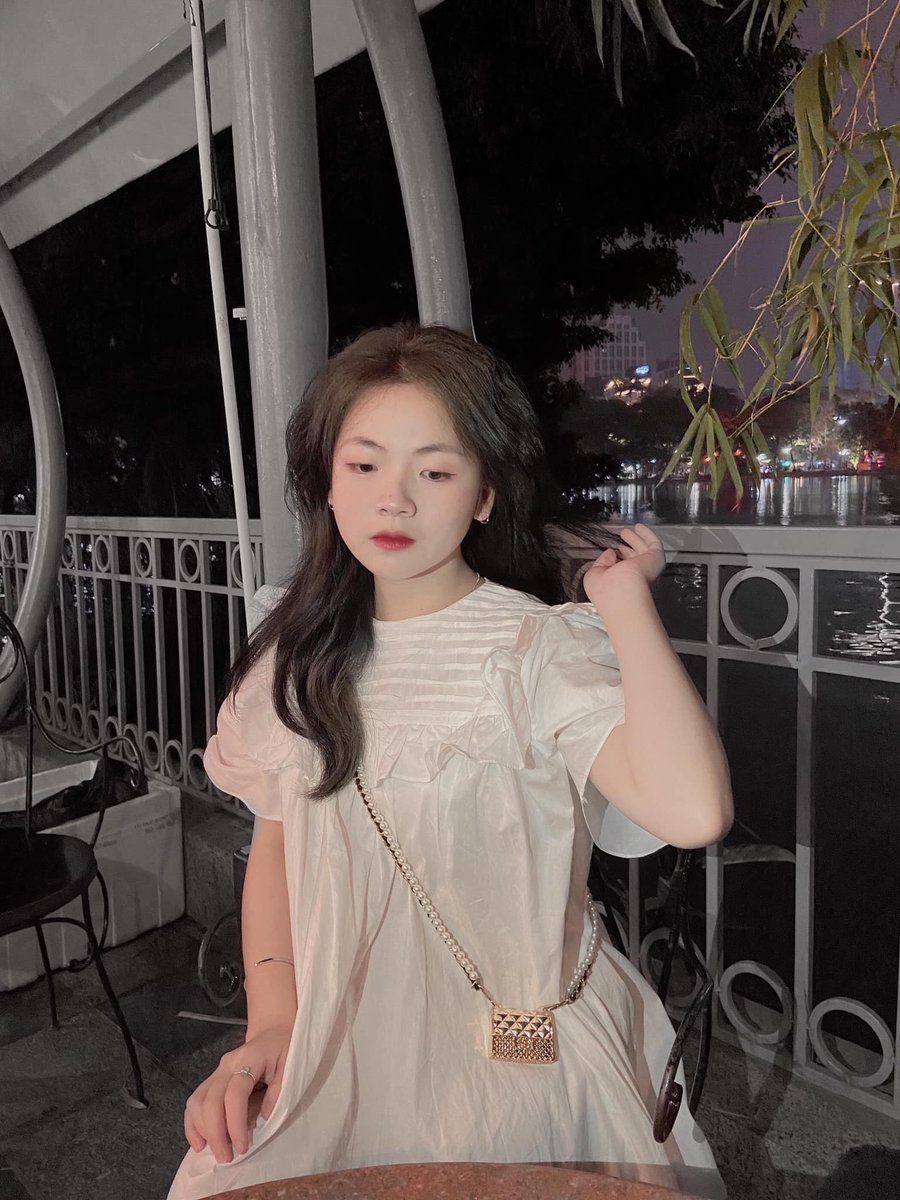 Thành công là sự phản ánh quyết tâm của bạn. Hãy tin vào chính mình và bạn sẽ tìm thấy may mắn ở mọi ngã rẽ. Marisha Rampersad