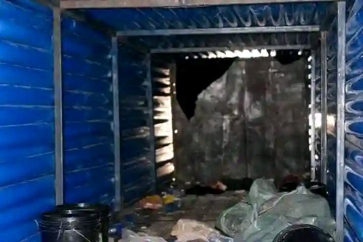 heiskingisaac's tweet photo. Truck modernized for japaying.

People are really going to any length to live the country. But why?😞😞

Onyeka Had a 4some Ares Minuit idu train station Aguiyi Ironsi Ola of Lagos Finland Harmattan Awake BETFUSE Nelly Tife Pinovibes Cuppy Davido Idu Train Station https://t.co/wTuyrcKR0r