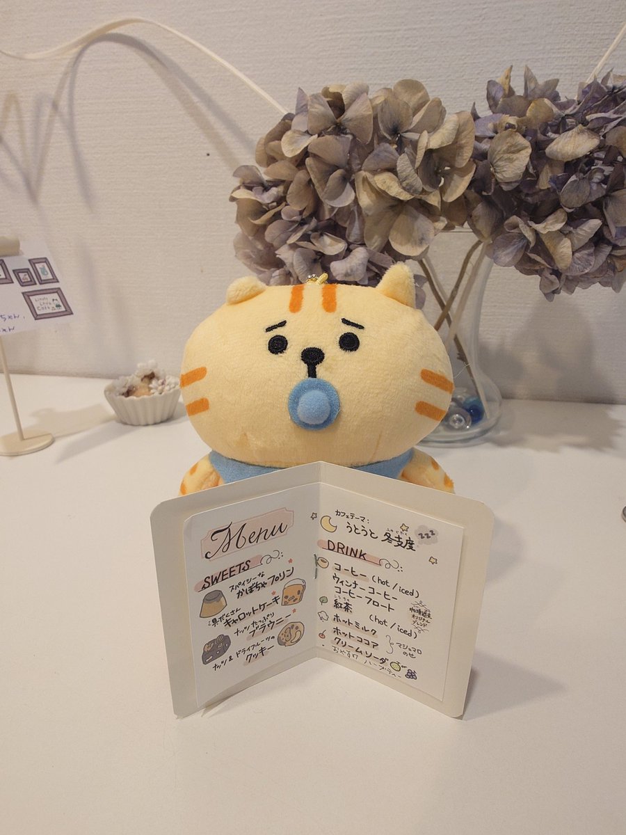 d0nachan's tweet photo. かおりんさんにお声がけいだだき
初来店♪
ぬいぐるみ用と保護者用のメニュー有り🧸
ルゥ🦊さんの作るプリンもケーキも
美味しかった😋
※初めて外出した、にゃんすけとサリー
#LittleLou'sCafé
#UnaCameraLivera
#中野
#ぬい撮り
#ごろごろにゃんすけ https://t.co/nmz66pXo2F