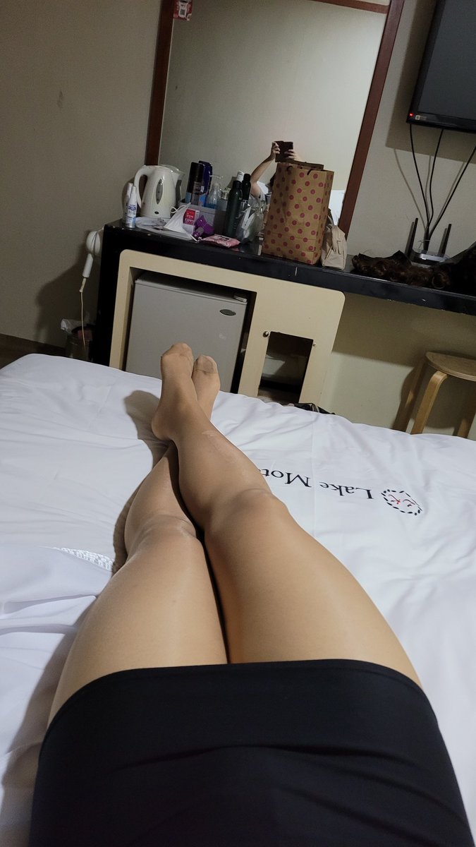 히잉 ~~ 노원사는 시디 언니 만나서 끈적한 레즈플 하고싶당 ㅠ