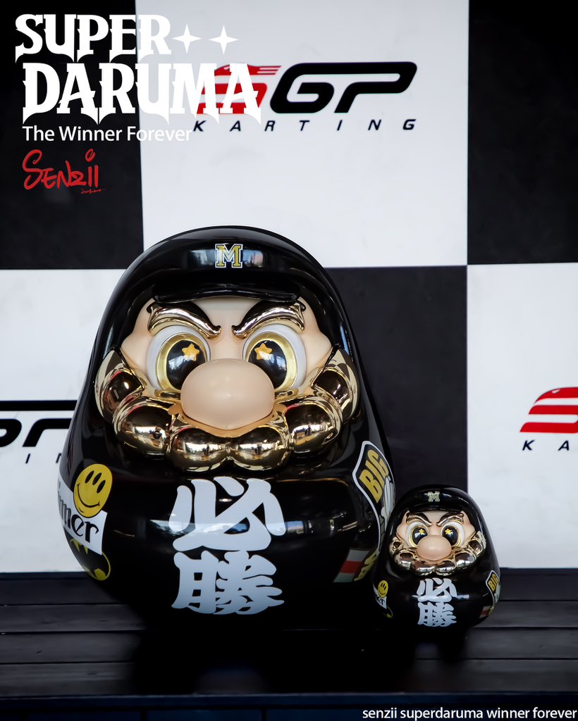 SENZIISTUDIO's tweet photo. 必勝達摩跟賽車居然……
太搭了吧！尊嘟帥啊！
不知道你們入手沒，反正我先衝了！

#art #超級馬里奧 #toys #popart #senzii #artist #supermario#daruma #祝福 #artcollector #toyslagram #toystory #poptoys #daruma #達摩 #darumatattoo https://t.co/dlzHB5cZrU