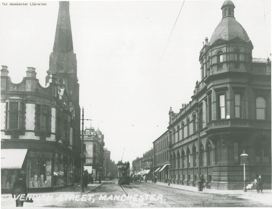 atticusfinch104's tweet image. This is Cavendish Street in Chorlton upon Medlock. The Righton Building on the left and the Ormond Building on the right are now used by @ManMetUni as it is part of their campus. Cavendish Church was demolished #mmu #manmet #History #Historical #historicbuilding