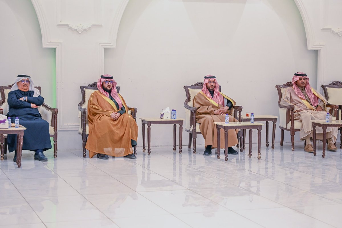 Mo7md_686's tweet photo. تشرفت يوم أمس بتقديم حفل ختام معسكر إخاء الشتوي بحضور سمو سيدي نائب أمير منطقة #حائل الأمير فيصل بن فهد بن مقرن بن عبدالعزيز ، الأمير الكريم الحاضر بين إخوته أبناء إخاء دائماً ، ولا يُستغرب ذلك منه لأنه المنهج الذي عرفناه واعتدناه من القيادة الحكيمة وولاة الأمر . https://t.co/M7o3vBB3fP