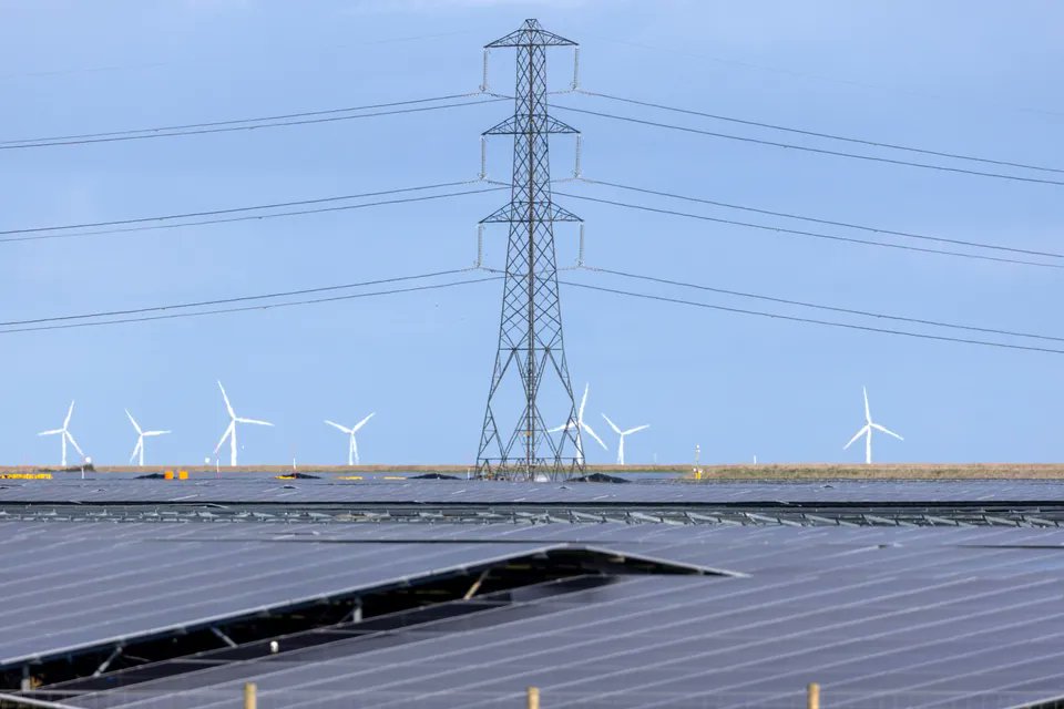 Can Britain’s pension ‘megafunds’ boost the economy? bloomberg.com/news/articles/… via <a href="/Kehnscherper/">Leonard Kehnscherper</a>