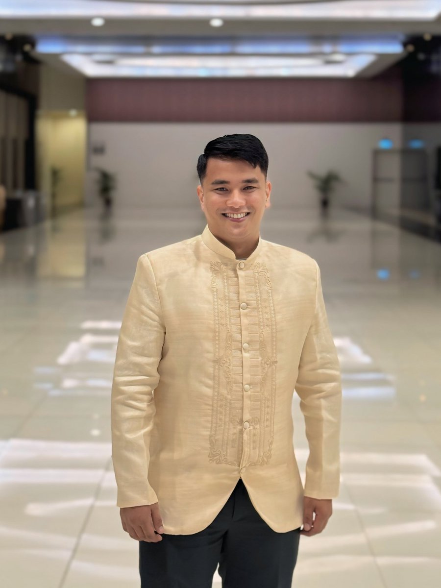 anttoknee's tweet photo. Full-fledged Physician 👨🏻‍⚕️✨

Oath Taking Ceremony 🤚🏽
#LicensedtoHeal  

📍SMX Convention Center, SM Lanang, Davao City https://t.co/66Q9B1CuRQ