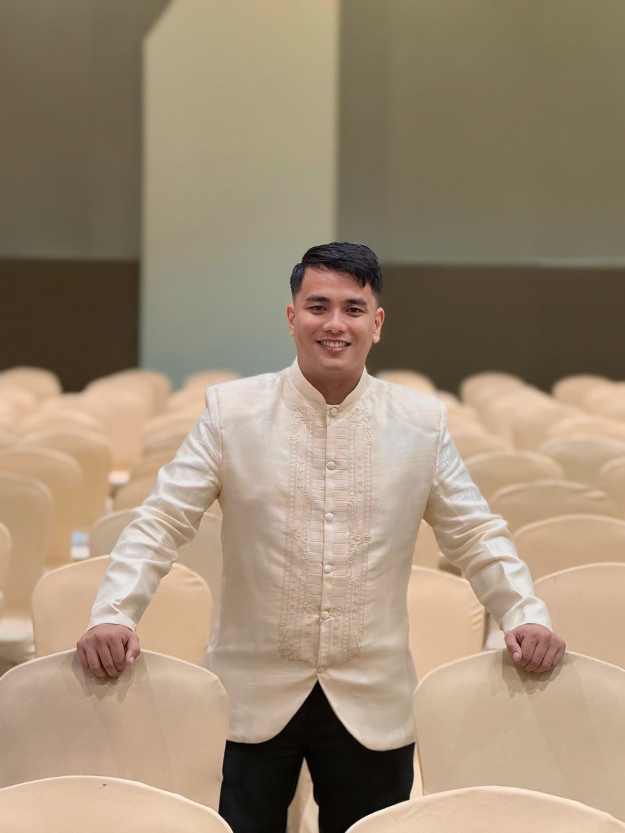 anttoknee's tweet photo. Full-fledged Physician 👨🏻‍⚕️✨

Oath Taking Ceremony 🤚🏽
#LicensedtoHeal  

📍SMX Convention Center, SM Lanang, Davao City https://t.co/66Q9B1CuRQ