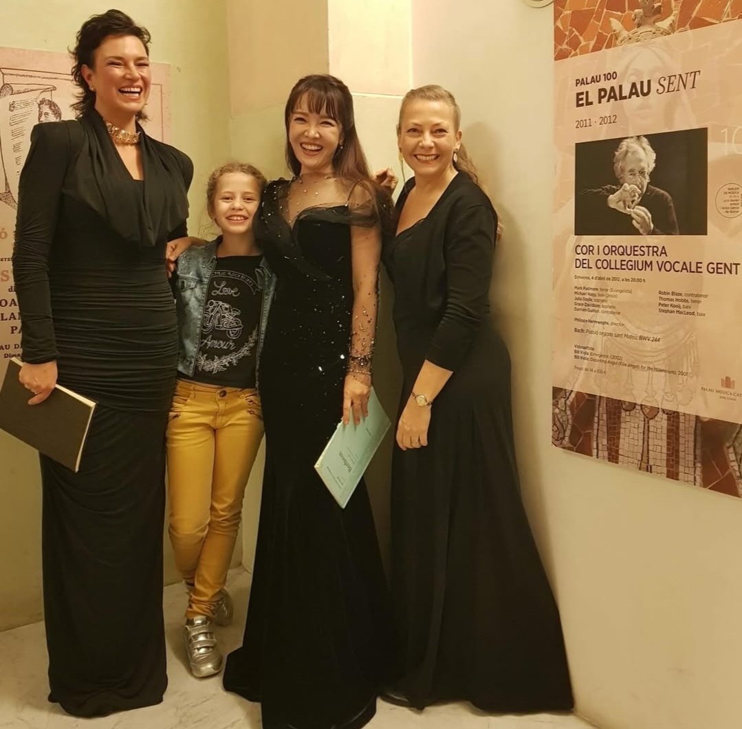 Orchestre des CE (@orchestcelysees) on Twitter photo 📷 Retour en images | Beethoven European Ark II
La première partie de notre épopée Beethovenienne vient de s'achever, merci à <a href="/CiteMusicale/">Cité musicale-Metz</a> <a href="/palaumusicacat/">Palau de la Música Catalana</a> <a href="/Musikverein/">Musikverein Wien</a> <a href="/MupaBudapest/">Müpa Budapest</a> ✨
#PhilippeHerreweghe #CollegiumVocaleGent #Beethoven 📷 Retour en images | Beethoven European Ark II
La première partie de notre épopée Beethovenienne vient de s'achever, merci à <a href="/CiteMusicale/">Cité musicale-Metz</a> <a href="/palaumusicacat/">Palau de la Música Catalana</a> <a href="/Musikverein/">Musikverein Wien</a> <a href="/MupaBudapest/">Müpa Budapest</a> ✨
#PhilippeHerreweghe #CollegiumVocaleGent #Beethoven