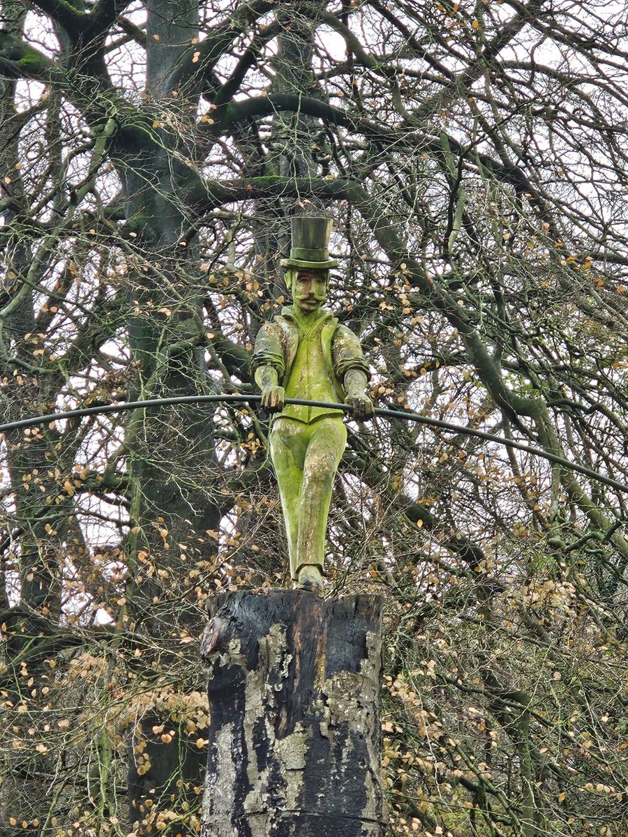 We are walking a fine line between worlds in our Victorian ghost tour. Join us to see if you can hold your nerve . Booking 7th December discoverbuxton.co.uk or ring 07530457755
