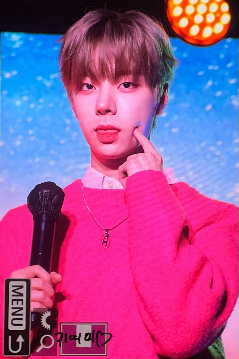 045692_0810's tweet photo. 241128 pre

🩷😛🩷

#NINEi #나인아이
#JIHO #지호 #장지호 #ジホ https://t.co/bJhZBaBMRt