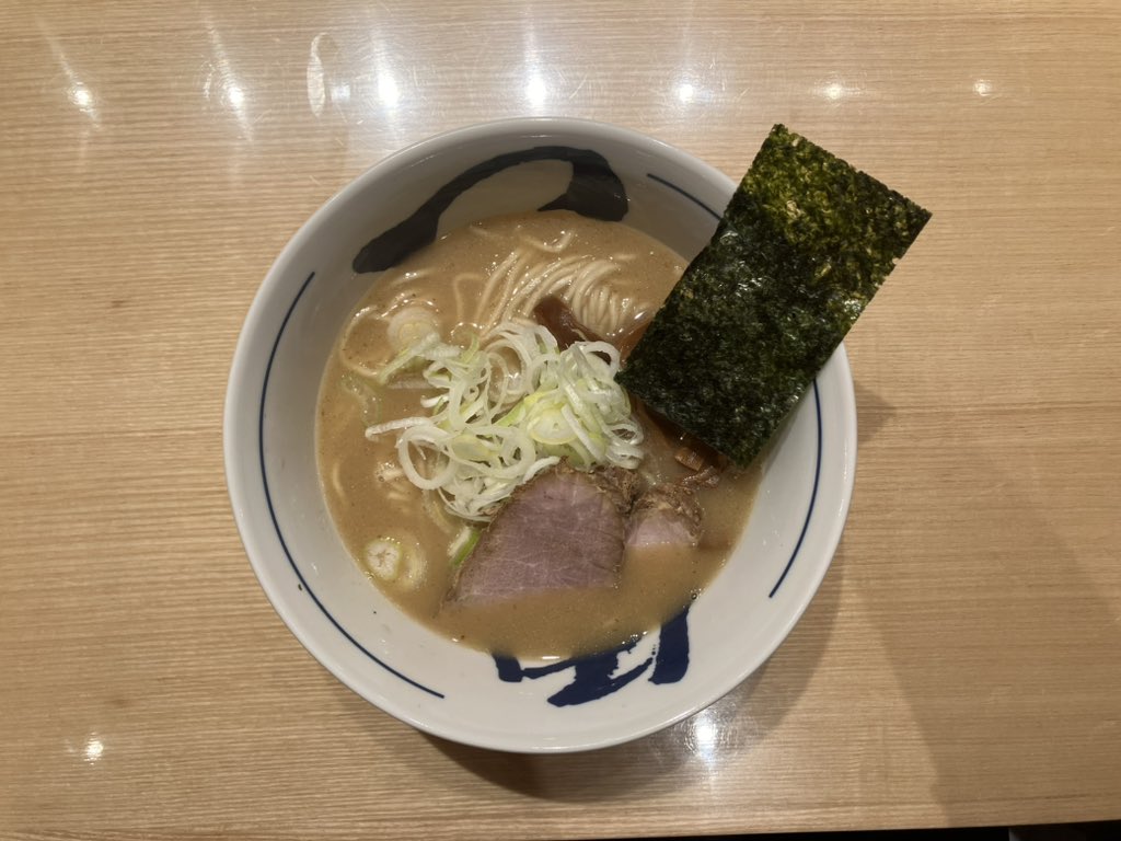 ramenricetiger's tweet photo. つじ田 京橋店@京橋

『濃厚ラーメン』 https://t.co/QjW8arZjA2