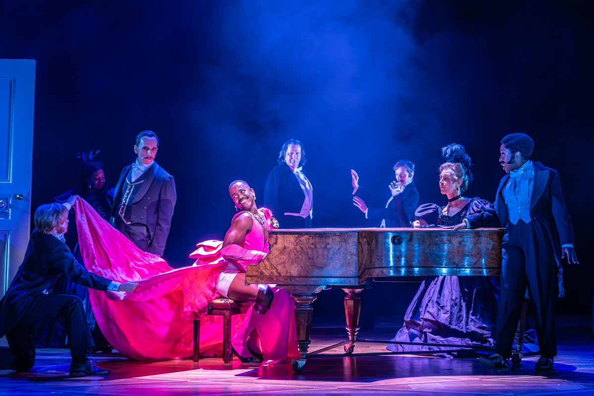 Variety's tweet photo. Your first look at Ncuti Gatwa and the cast of the National Theatre's "The Importance of Being Earnest" ahead of opening night tonight. https://t.co/k17cqFt3Lf https://t.co/ckGjQIds46
