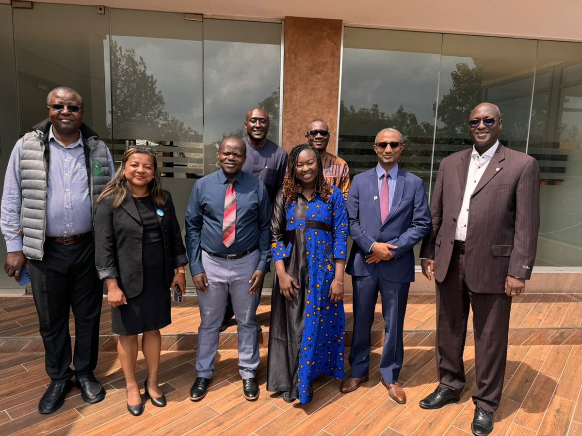 ACMAD_org's tweet photo. 🌍Exciting kickoff this morning of Continental Working Group Meeting on Specific #ClimateInformation for #ClimSA sectors under coordination of @AucClimsa. #ACMAD is thrilled to contribute in discussions & share best practices from existing User Interface Platforms.
#ClimateAction https://t.co/BdvC0BQ9Ry