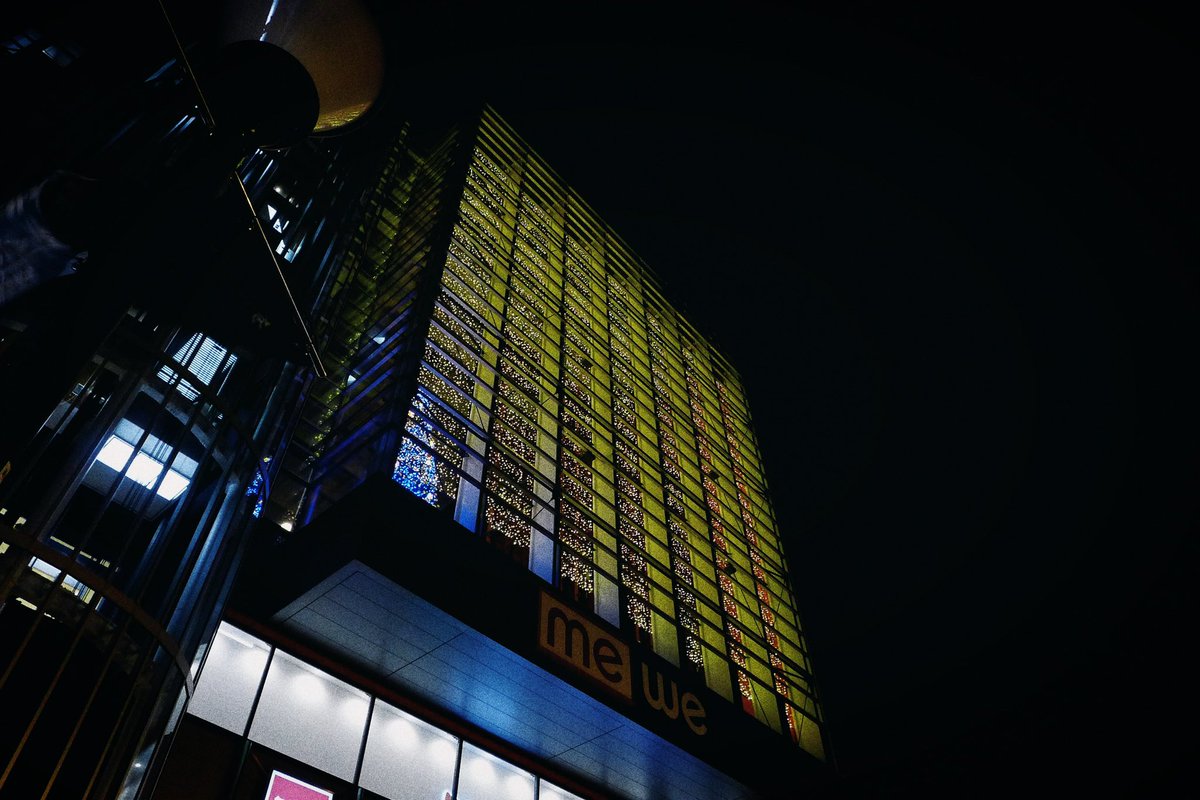 Pishimaru0140's tweet photo. 朝フォトウォーク

夕方フォトウォーク
っと思ったらすぐ暗くなる！
もう街はクリスマスムード

待ってくれ〜

#フォトウォーク
#朝ラン https://t.co/qhn7EcEPt1
