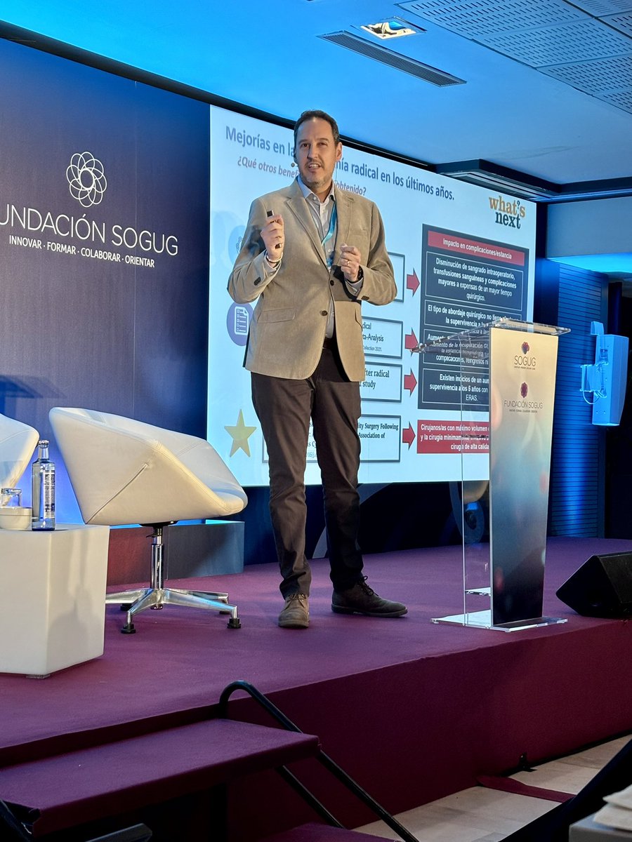 EnriqueGallar12's tweet photo. Siempre es un placer asistir a una gran presentación de @ADominguez_Uro cistectomía en pacientes con #cancerdevejiga @sogug1 @parctauli @UroTauli @OncoTauli @terebonfill @JesusMunozUro https://t.co/naYdpbqa75