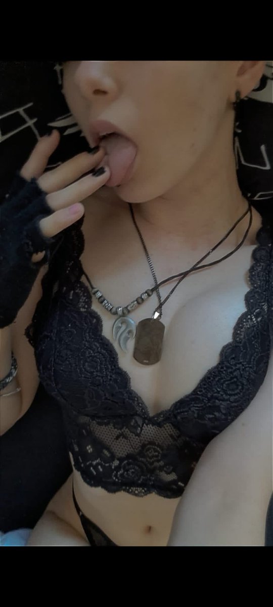 D34dAsf's tweet photo. I felt so hot making this pic
Like and RT pls
Dm if you wanna see more <3
#nsfwtwt #girl #horny #emo #slut #gothic #public https://t.co/nSmCOtvpyW