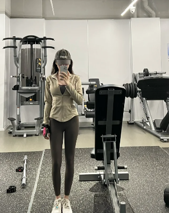 PLLAddictsBRd's tweet image. Fitness is the best medical beauty for girls!!!