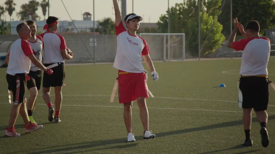 A #Sueca es juga al #FlagFootball 🏈 

Coneix esta modalitat de #futbol americà amb #XinoXano! Com li anirà en este esport a <a href="/hu_zhao_/">Hu_Zhao</a>? 

📺 A continuació en <a href="/apunt_media/">À Punt</a> 👉web.apunt.es/-TV

<a href="/SuecaTemplaris/">Sueca Templaris</a> <a href="/AjuntamentSueca/">Ajuntament de Sueca</a> <a href="/TurismeSueca/">Sueca Turisme</a>