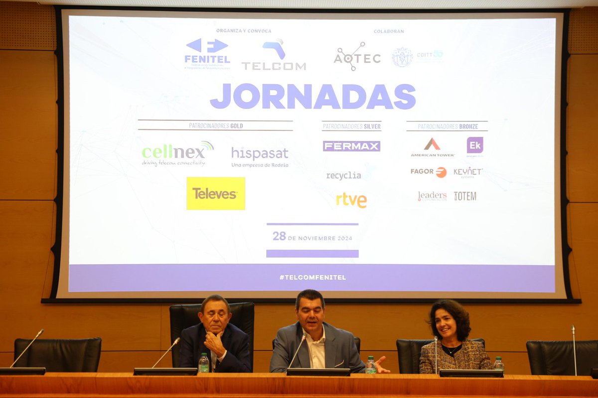 FENITEL_ES's tweet image. Elena Galindo, subdirectora general de Operadores de Telecomunicaciones e Infraestructuras Digitales de @SEtelecoGob abre esta jornada de #TELCOM2024 y nos habla de la Directiva (UE) de Eficiencia Energética de los Edificios
fenitelcom.online
#telcomfenitel #TELCOM2024
