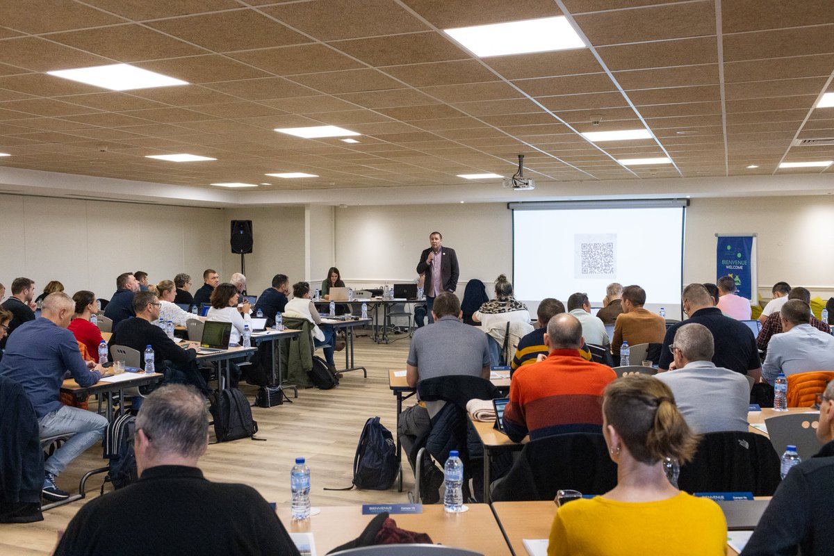AvenirSecours's tweet photo. 🎯Ouverture de cette 2ème journée de travaux dans le 77 par le président, Christophe AUVRAY.
➡️Les membres du Bureau national accueillent les PSD afin de faire un point d'étape et d'échanger sur les grands dossiers d'actualité :
✅Juridique, com, Beauvau de la SC, ACC, santé ... https://t.co/lC8EOaZhgy