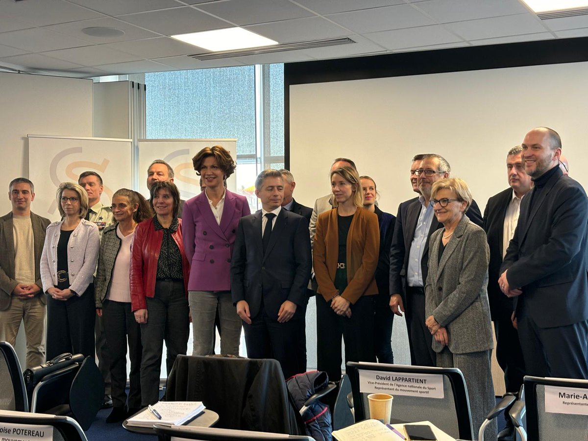 [#Institutionnel]
Le #CNOSF adresse ses félicitations à Marie-Amélie Le Fur élue à l'unanimité à la présidence de l'Agence Nationale du Sport, sur proposition du Ministre des Sports, de la Jeunesse et de la Vie Associative, Gil Avérous.
Le président du CNOSF, David Lappartient a
