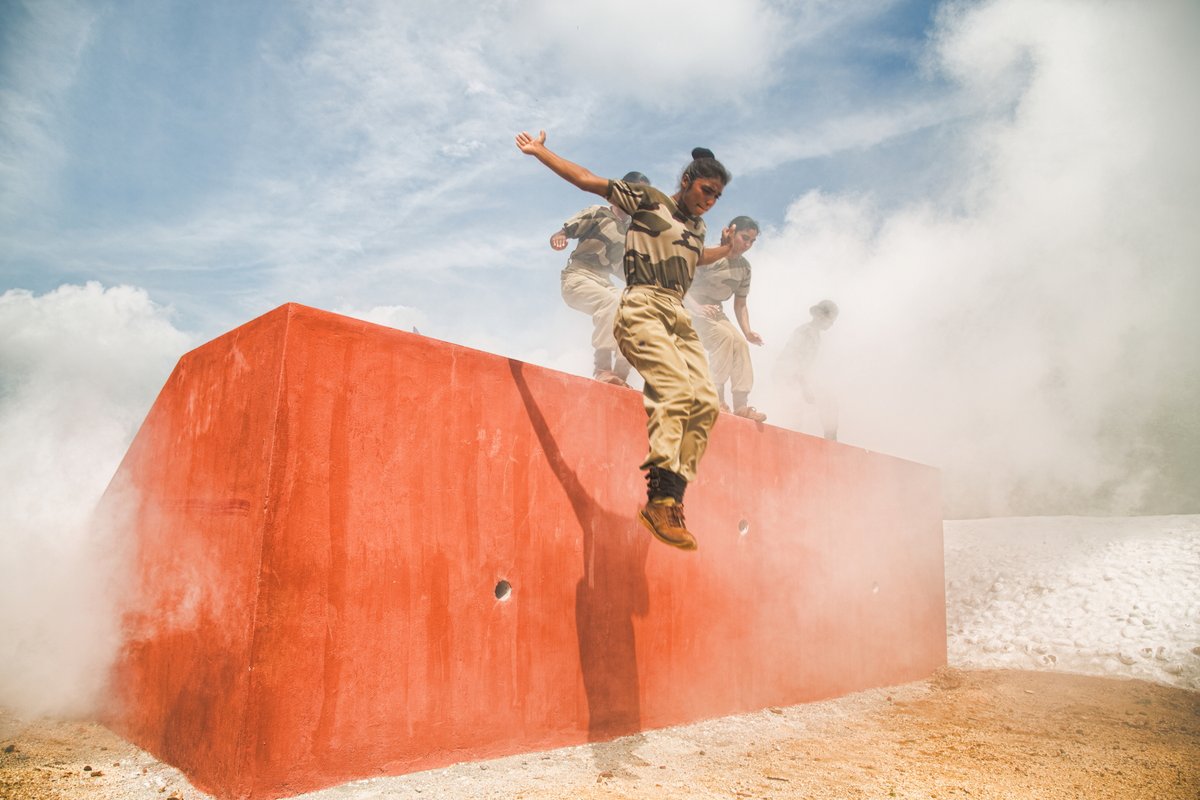 CISFHQrs's tweet photo. Acquire the strength of each hurdle you cross!
#CISF women trainees during training. #AcceptingChallenges
#BreakingStereotypes #womenempowerment. https://t.co/LlkZedYspx
