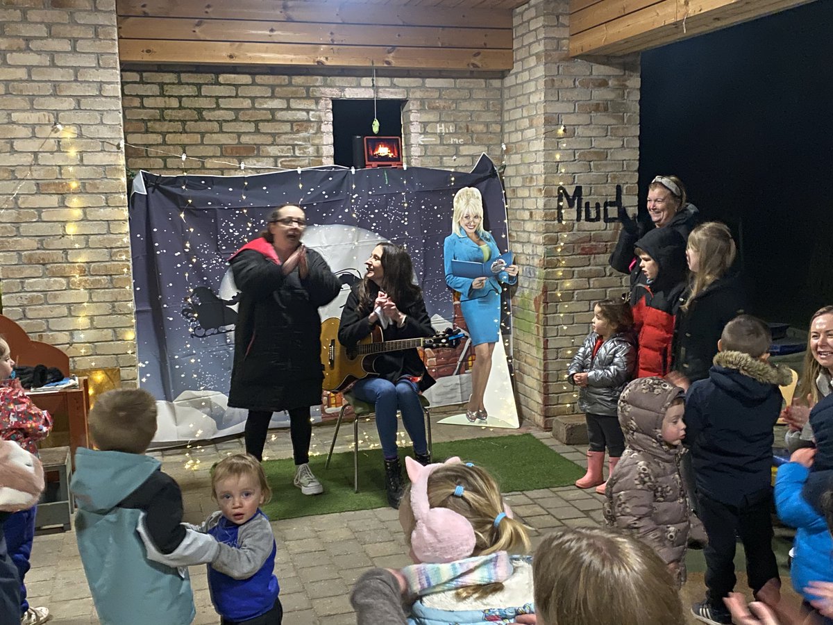 ElccHouston's tweet photo. Thank you to all the families who supported our
 “ Winter Warmer” last night.  We celebrated our final session with a story, singing with Miss Tait (otherwise known as Ladybug) and a warm campfire with s’mores. https://t.co/fs9OgjcX1A