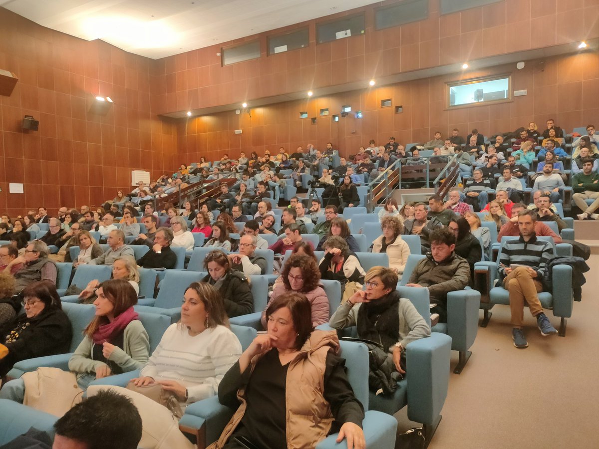 redfaragon's tweet photo. Se celebra hoy el VIII Foro Técnico en Sanidad Vegetal, con una gran afluencia de asistentes. https://t.co/4a4LjKLL6q