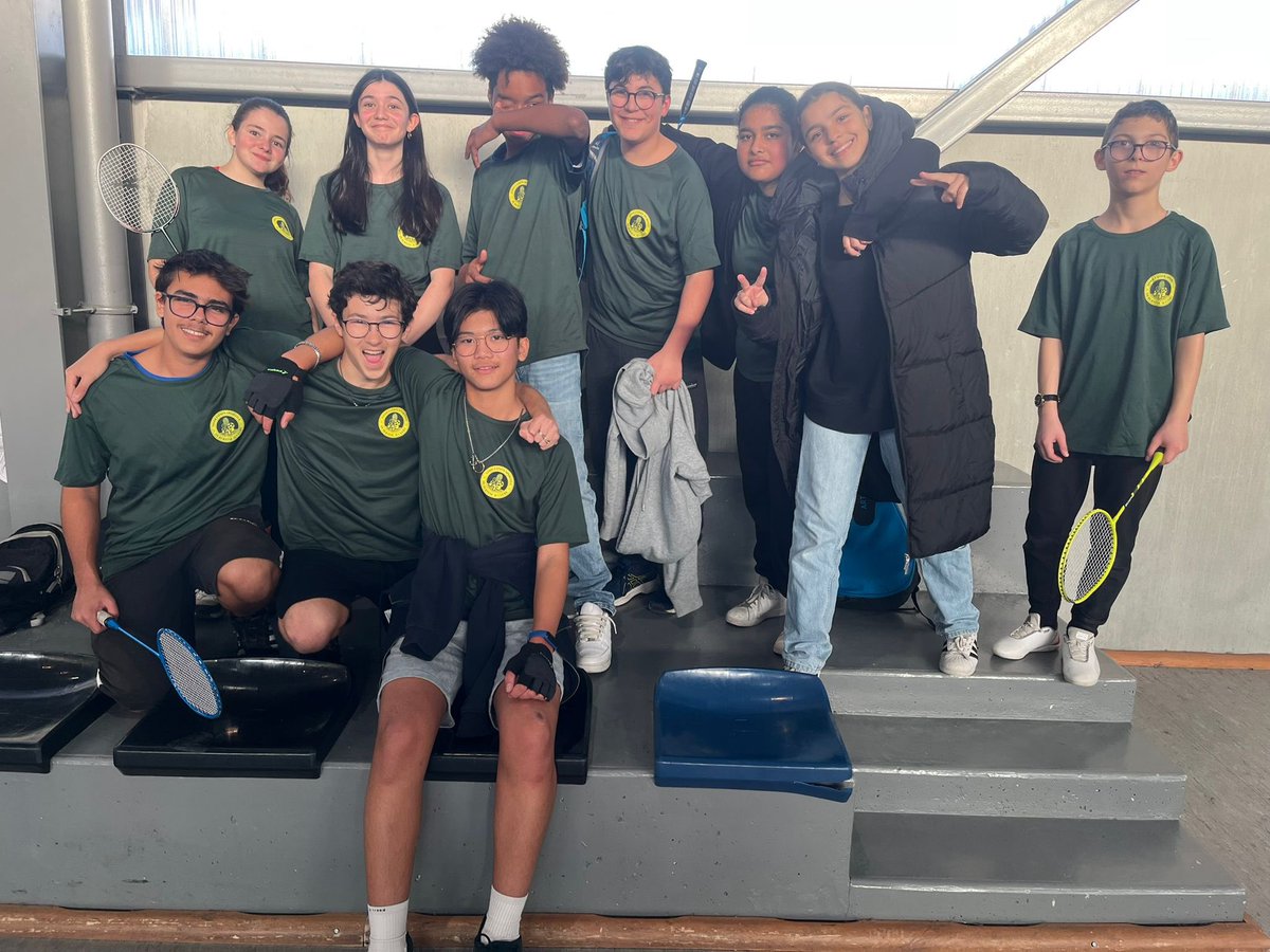 Belle prestation pour nos badistes 🏸lors de la rencontre district .Deux beaux podiums 🥇🥉avec le nouveau teeshirt de l'As !!! <a href="/UNSSToulouse/">UNSS_TOULOUSE</a> <a href="/EpsToulouse/">EPS Académie Toulouse</a> <a href="/G24Toulouse/">G24 Toulouse</a> <a href="/unss/">UNSS_National</a> <a href="/Clg_HAuclert/">Collège Hubertine AUCLERT</a>