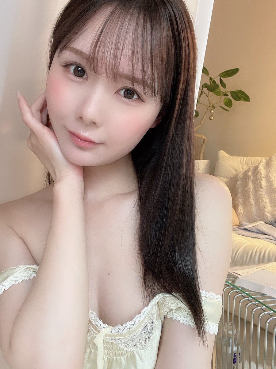 今日24:00の日付が変わる時

生誕ついキャスします！🥺🤍🤍🤍 https://t.co/R7wvKGicVi