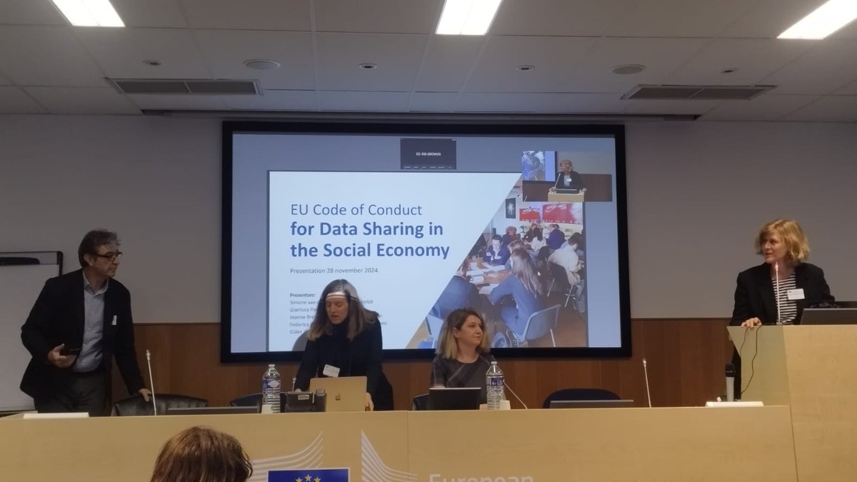 IDEAS FOR CHANGE (@ideas_4_change) on Twitter photo <a href="/SalusCoop/">Salus.Coop</a> y #Datalog llegan a #Bruselas 🇧🇪
Los proyectos se presentant como ejemplos para el diseño del Code of Conduct for Data Sharing in the Social Economy.
By <a href="/waag/">Waag Futurelab</a> y #TheCommonsNetwork para la <a href="/EU_Commission/">European Commission</a> <a href="/SalusCoop/">Salus.Coop</a> y #Datalog llegan a #Bruselas 🇧🇪
Los proyectos se presentant como ejemplos para el diseño del Code of Conduct for Data Sharing in the Social Economy.
By <a href="/waag/">Waag Futurelab</a> y #TheCommonsNetwork para la <a href="/EU_Commission/">European Commission</a>