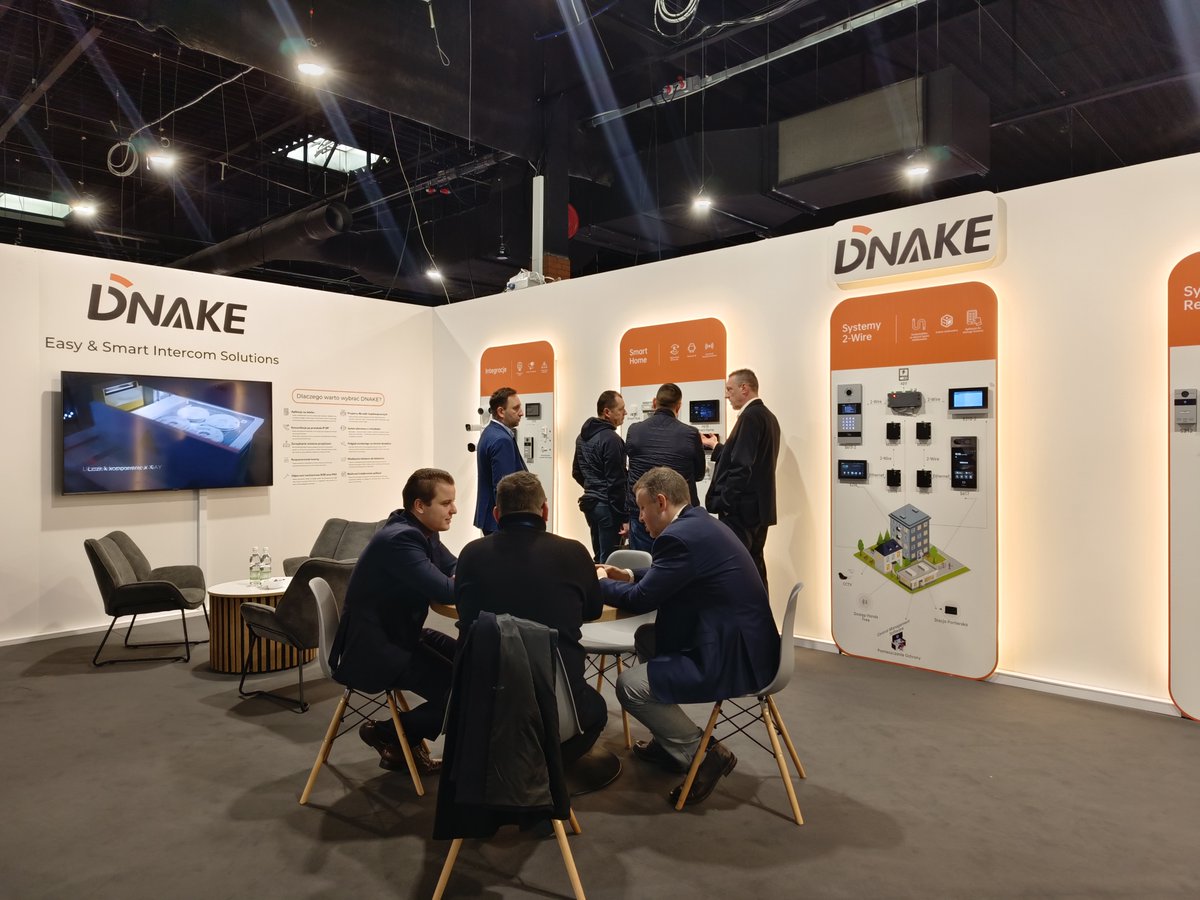 Dnaketechnology's tweet photo. 🔔Day 2 at Warsaw Security Expo! Visit DNAKE at Booth C2.05 for the latest in smart intercom &amp; home automation. Don't miss it! 
📍 Booth C2.05
📅 November 27-29
🌎 Ptak Warsaw Expo, Poland
#DNAKE #sipintercom #homeautomation #smartintercom #security https://t.co/KYNfdJPEEQ