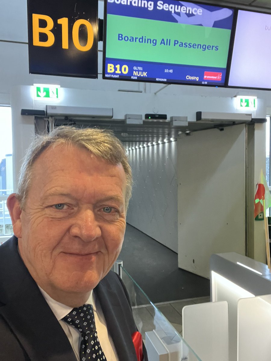 larsloekke's tweet photo. Historisk dag i Kastrup lufthavn. Første direkte flyvning til den nye internationale lufthavn i Nuuk. Muliggjort af den aftale vi indgik i 2018. Dejligt at opleve resultatet af ‘gamle’ politiske beslutninger. https://t.co/MKh51jAnWV