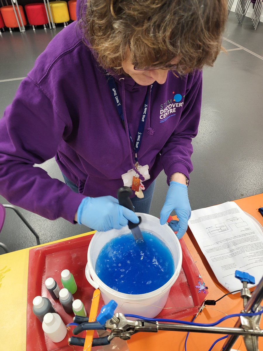 STEM Discovery Centre tweet media