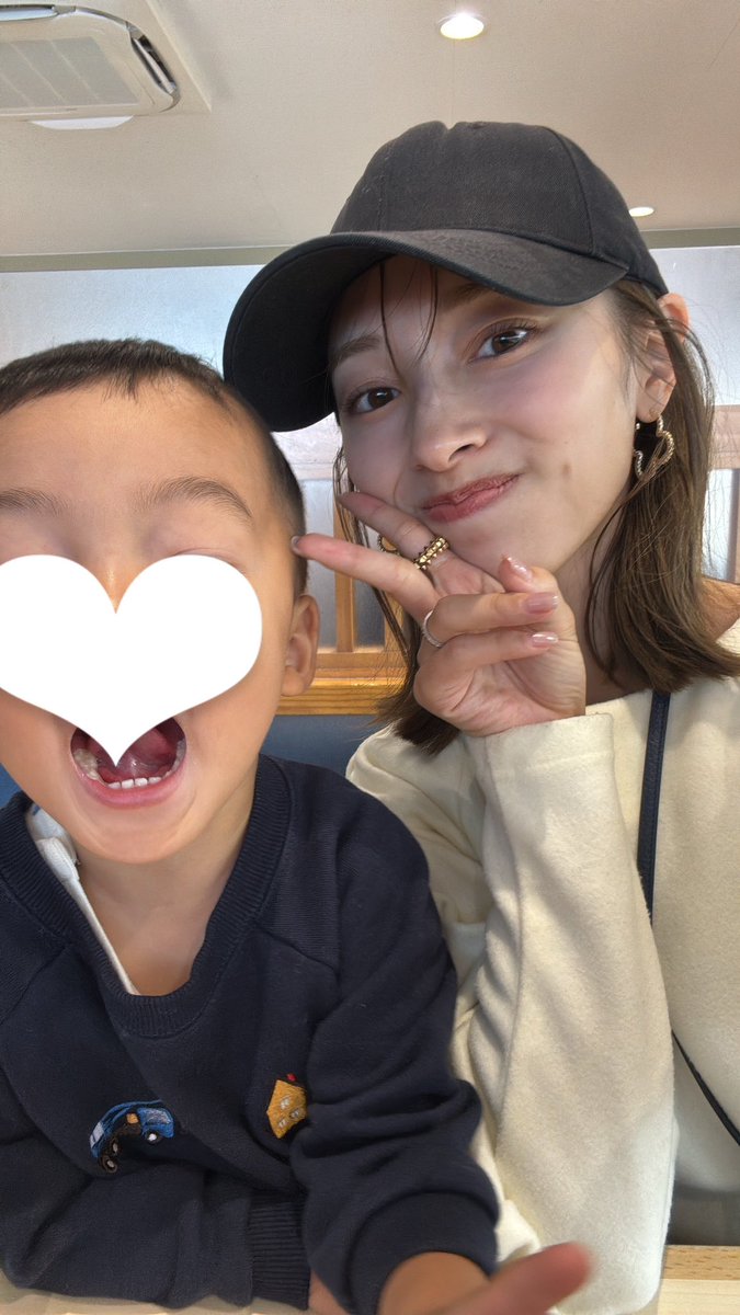 yoshirisaaa's tweet photo. 息子と公園行ってプレ行ってはま寿司🍣からのダイソー🌼 https://t.co/9pXI6XxzBo