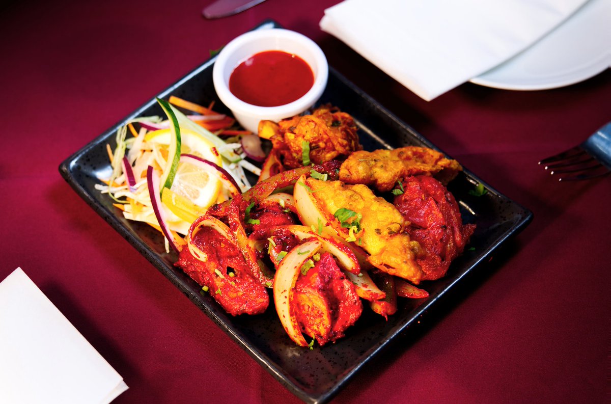 Diwali_79's tweet photo. Curry up and grab a bite of deliciousness! https://t.co/pPRKPKFLBC