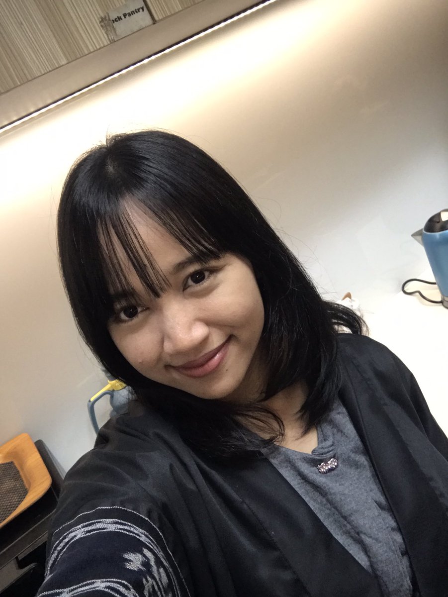 firstphoto w/ newhair💇🏻‍♀️